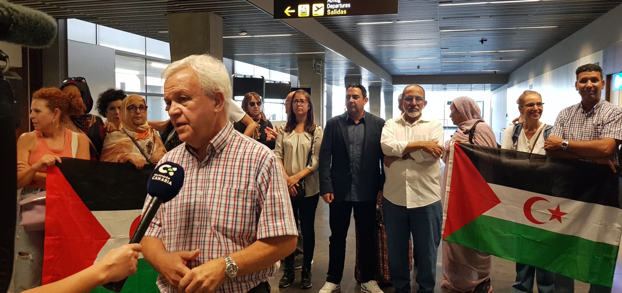 Carmelo delegación canaria ONU bienvenida en Aeropuerto