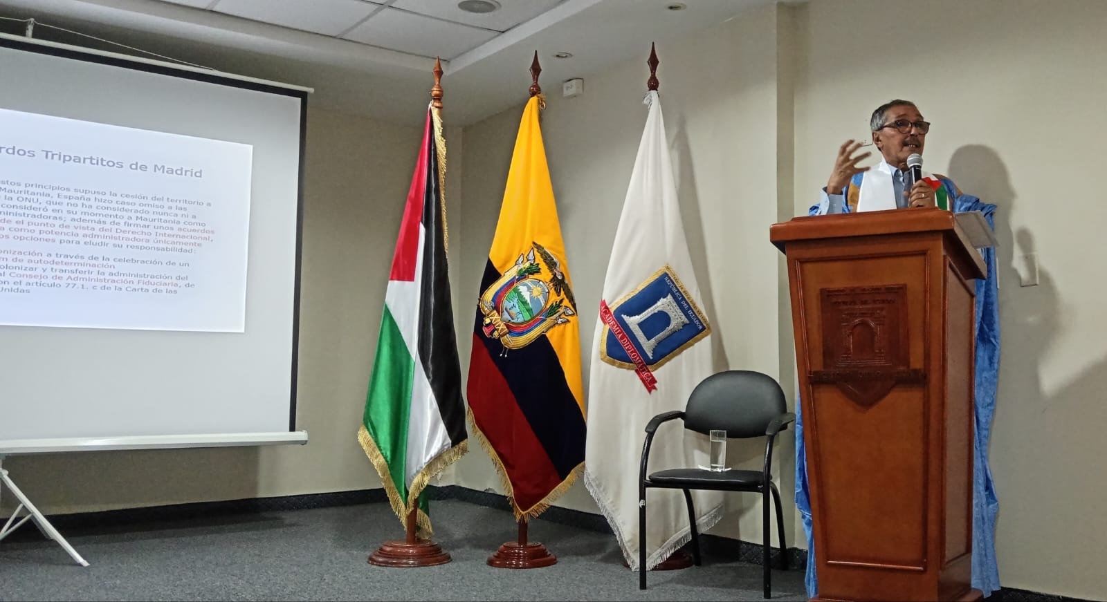 jatri adduh en conferencia por por el cuadragésimo aniversario de las relaciones bilaterales entre la República del Ecuador y la República Saharaui jatri adduh