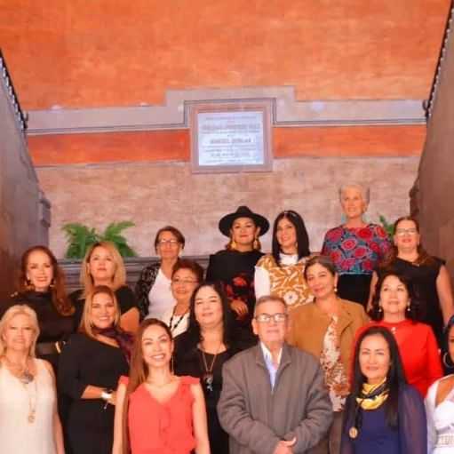 KARINA KRENN alza voz por la mujer saharaui activista escritora KARINA KRENN