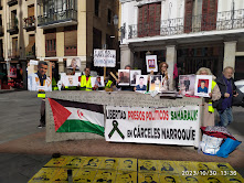 Movimiento por los Presos Políticos Saharauis ante sede de exteriores en la capital española Movimiento por los Presos Políticos Saharauis MAE de España presos políticos saharauis Albares