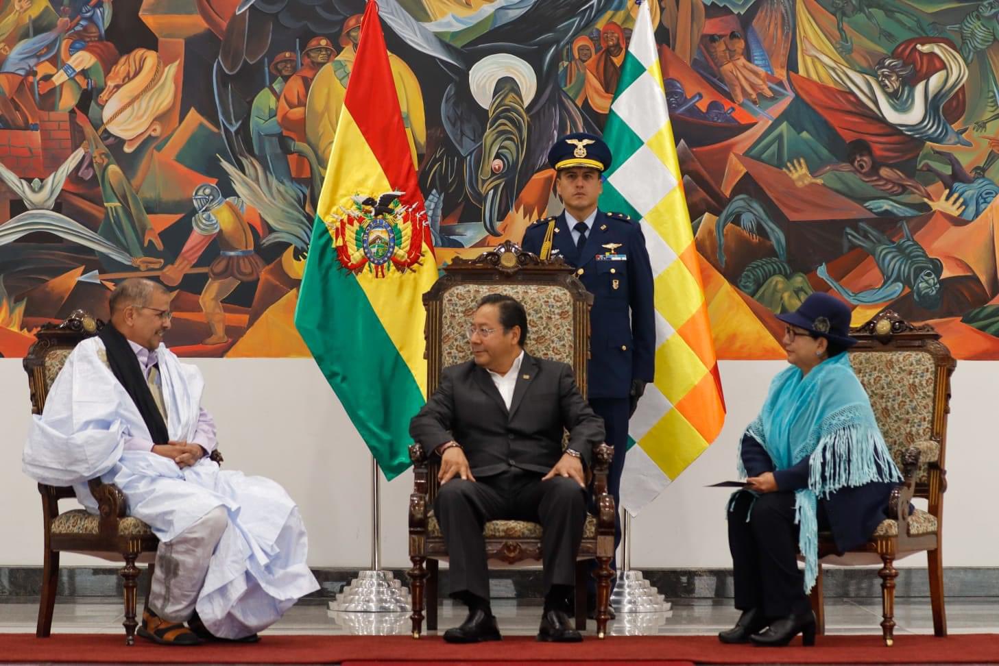 Embajador de la RASD presenta cartas credenciales ante Presidente y Ministra de Relaciones Exteriores del Estado Plurinacional de Bolivia Embajador de la RASD presenta cartas credenciales ante Presidente y Ministra de Relaciones Exteriores del Estado Plurinacional de Bolivia