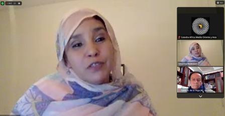 Omeima Abadslam en Diplomado en Estudios sobre África de la Universidad de Tifariti Diplomado en Estudios sobre África aborda la “Cuestión del Sáhara Occidental”