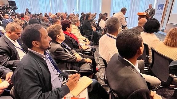 El periodista Jalil participa en representación del ministerio de información en Foro Internacional “Operación Verdad”, periodista Jalil Mohamed en Foro Internacional “Operación Verdad”,