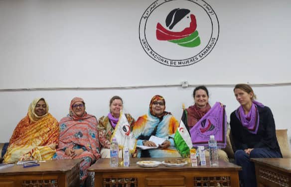 تستقبل وفد من السويد