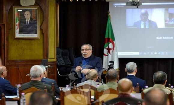معهد الدراسات
