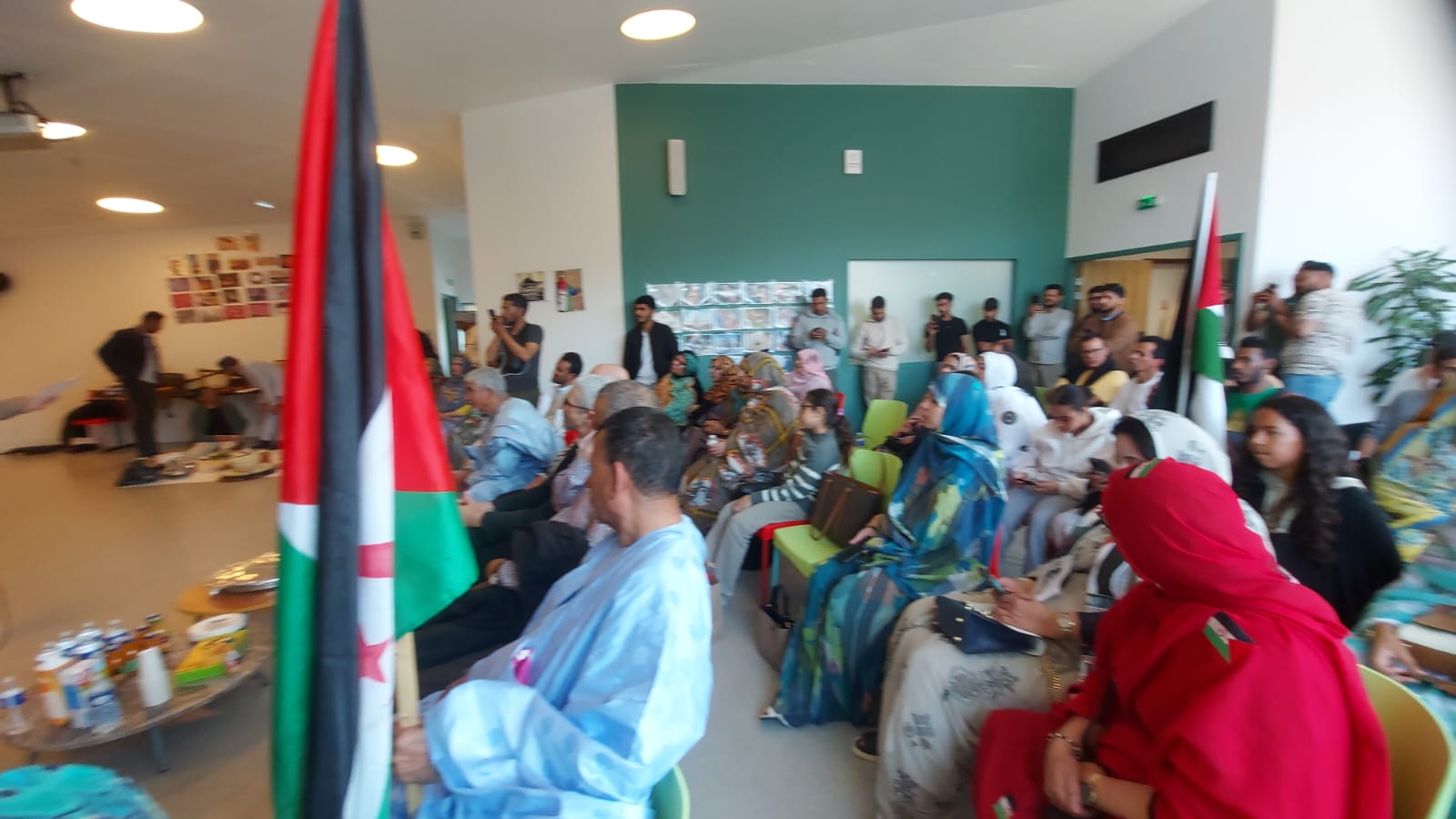 فرنسا
