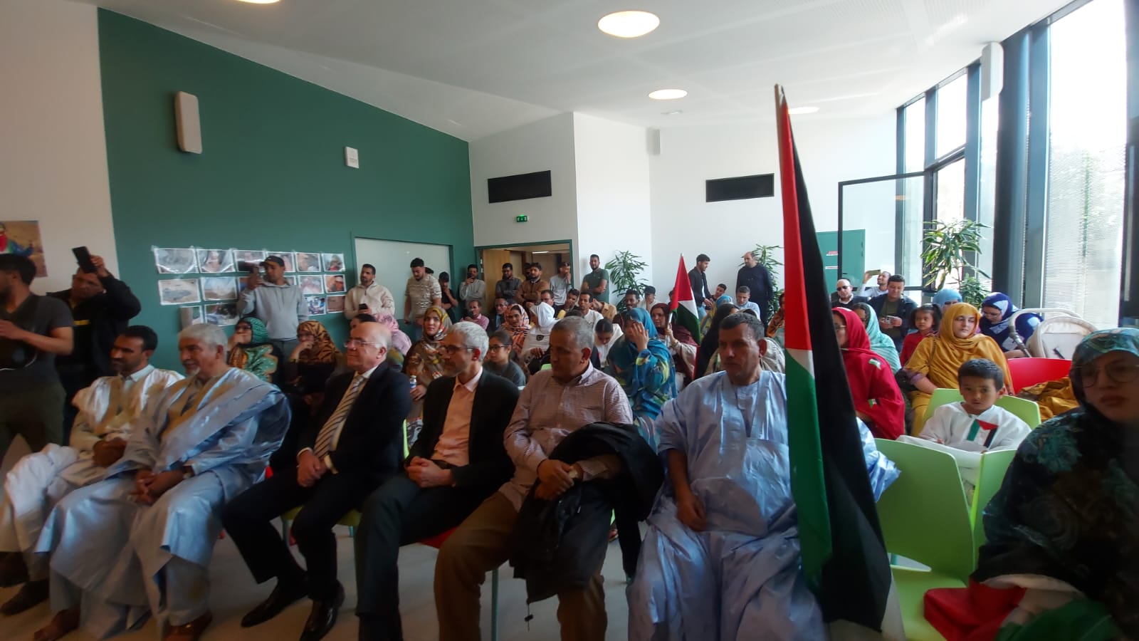 فرنسا