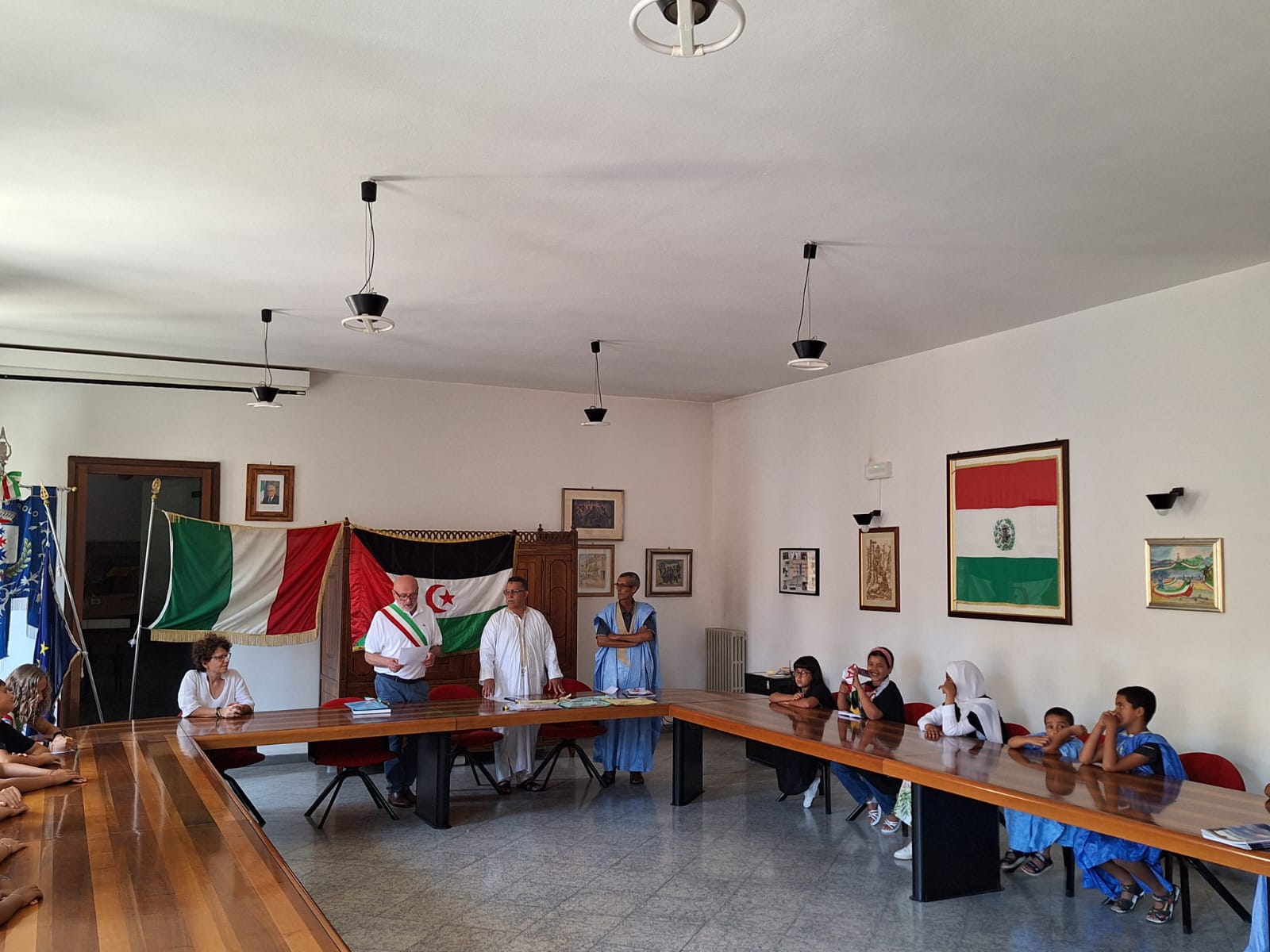 ايطاليا