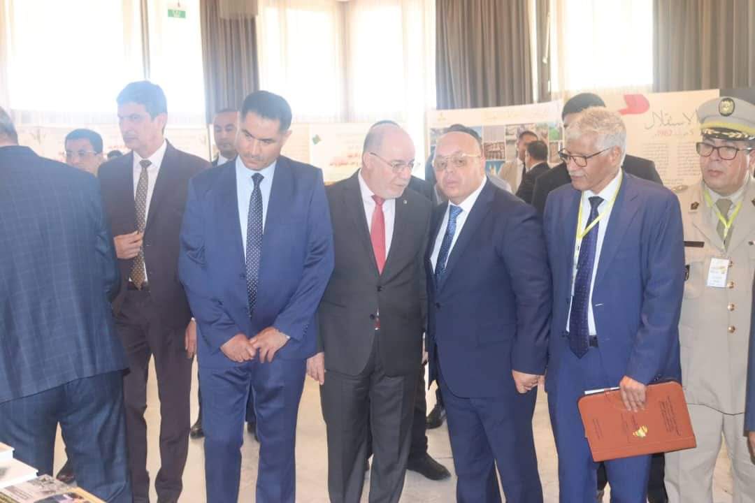 الجزائر