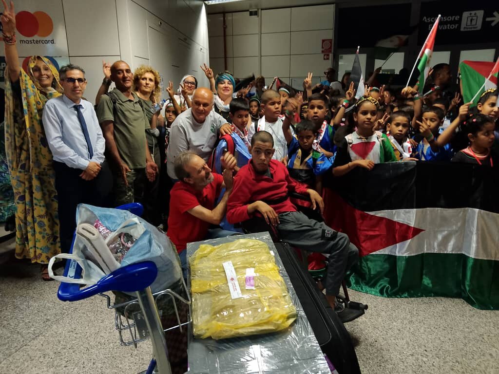 Italia: recepcion de un grupo de menores saharauis Programa Vacaciones en Paz