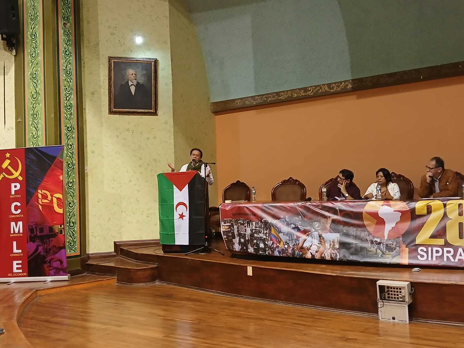 coordinador de la Asociación Ecuatoriana de Amistad con el Pueblo Saharaui (AEAPS), en Seminario Pablo de la Vega,