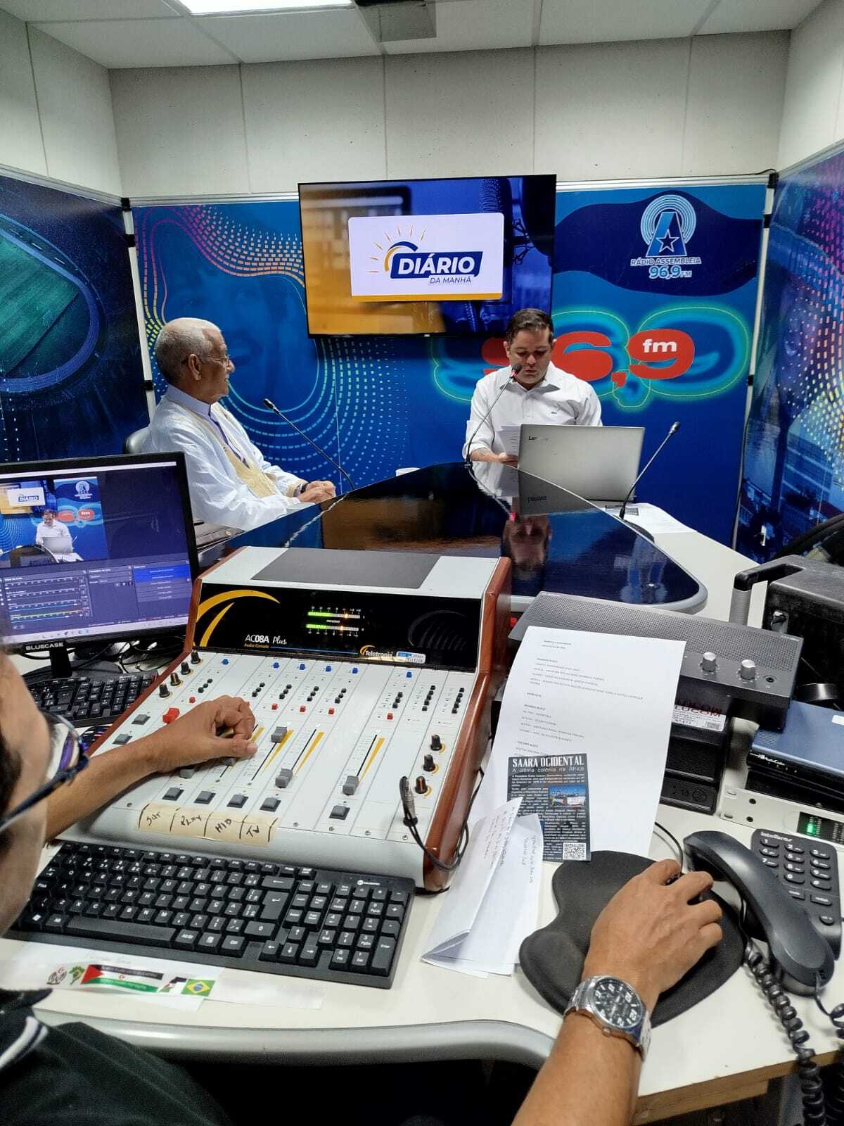 Entrevista en la radio en el Estado de Marañón Estado de Marañón