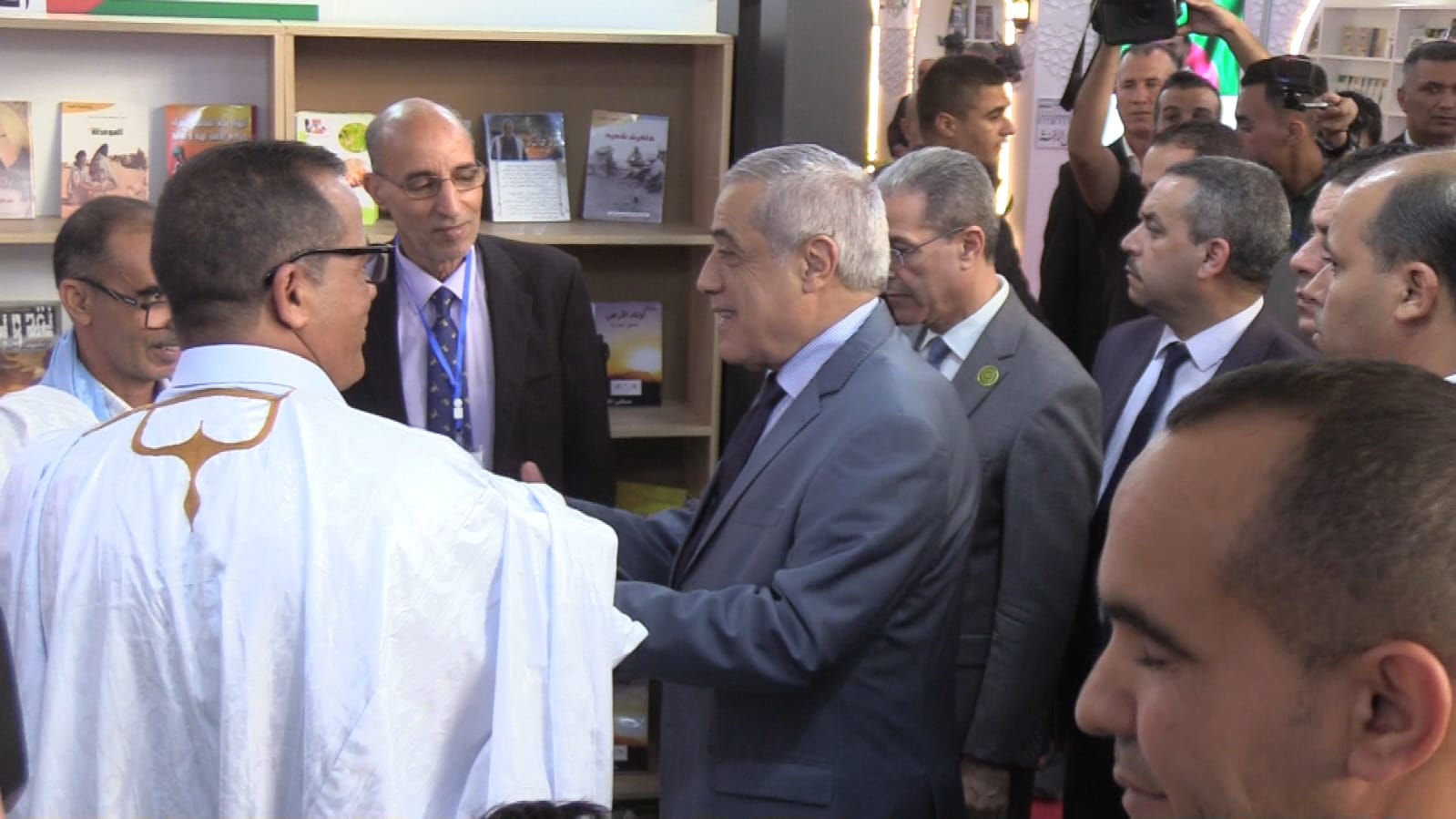 الجزائر