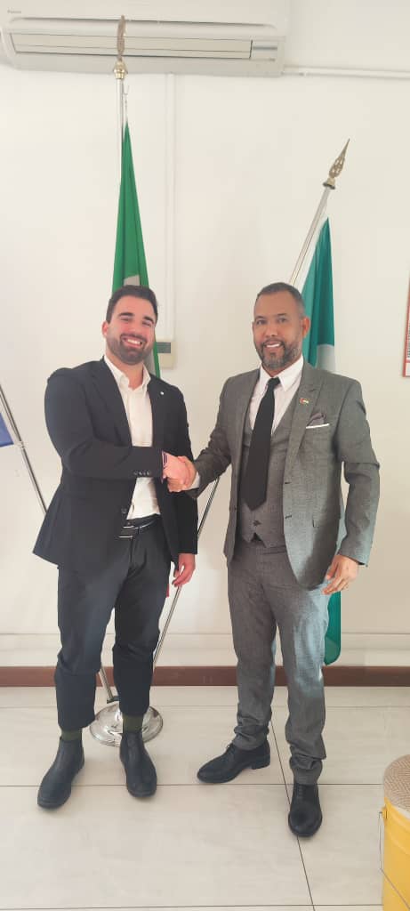 alcalde de la ciudad italiana de San Giorgio Begarello en Mantova, Sr Davide dale Bosco recibe al delegado saharaui en la región alcalde de la ciudad italiana de San Giorgio Begarello en Mantova, Sr Davide dale Bosco