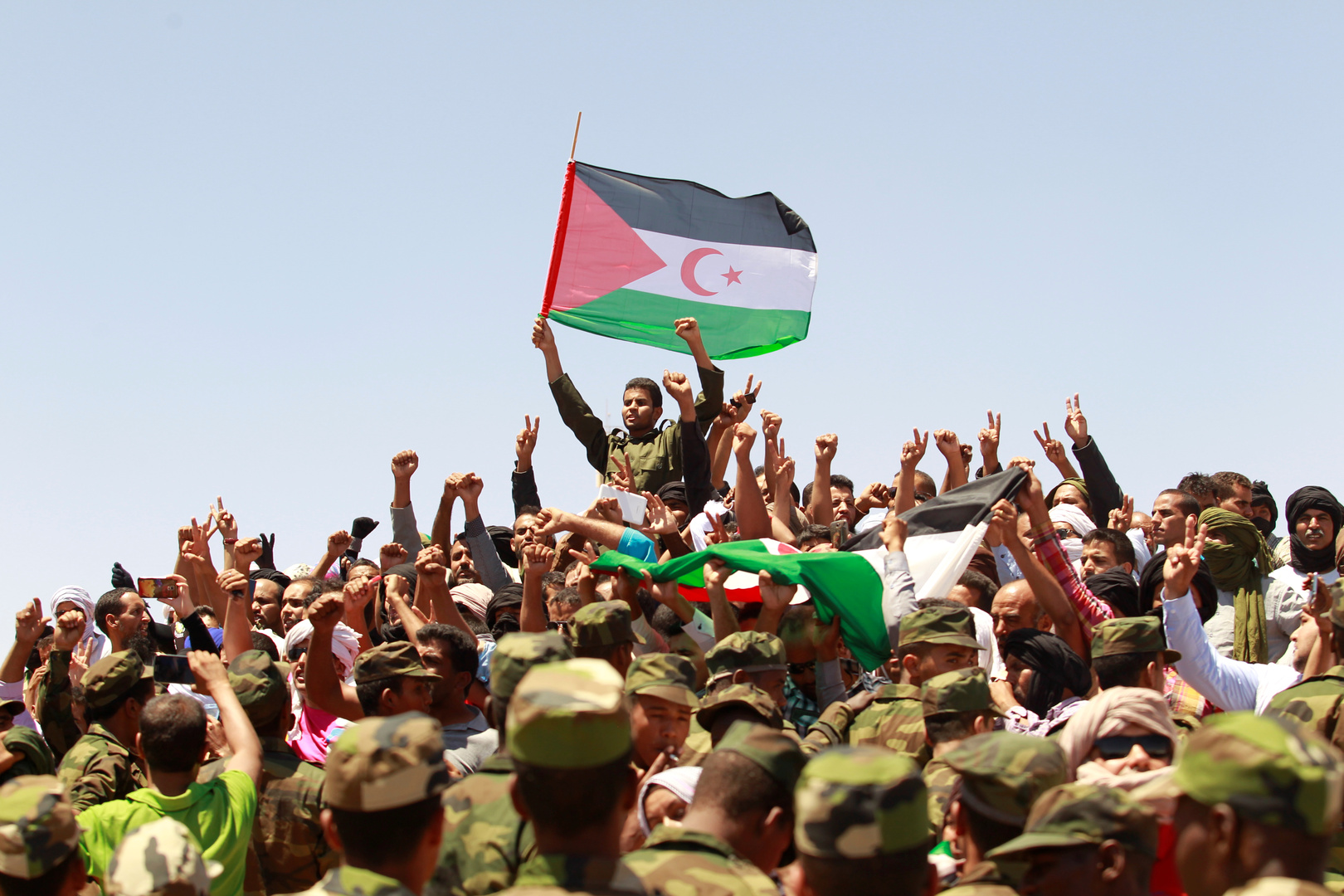 الشعب