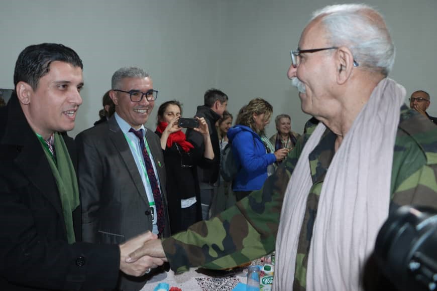 Secretario General del Frente POLISARIO saluda parte de la delegación argelina Primer Encuentro Internacional de Juristas
