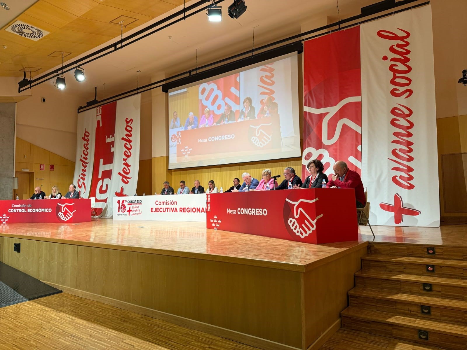 La Unión General de Trabajadores (UGT-Murcia) celebra su XVI Congreso La Unión General de Trabajadores (UGT-Murcia) celebra su congreso