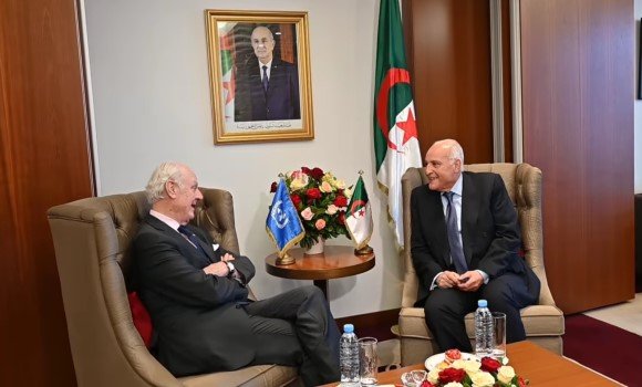 الجزائر