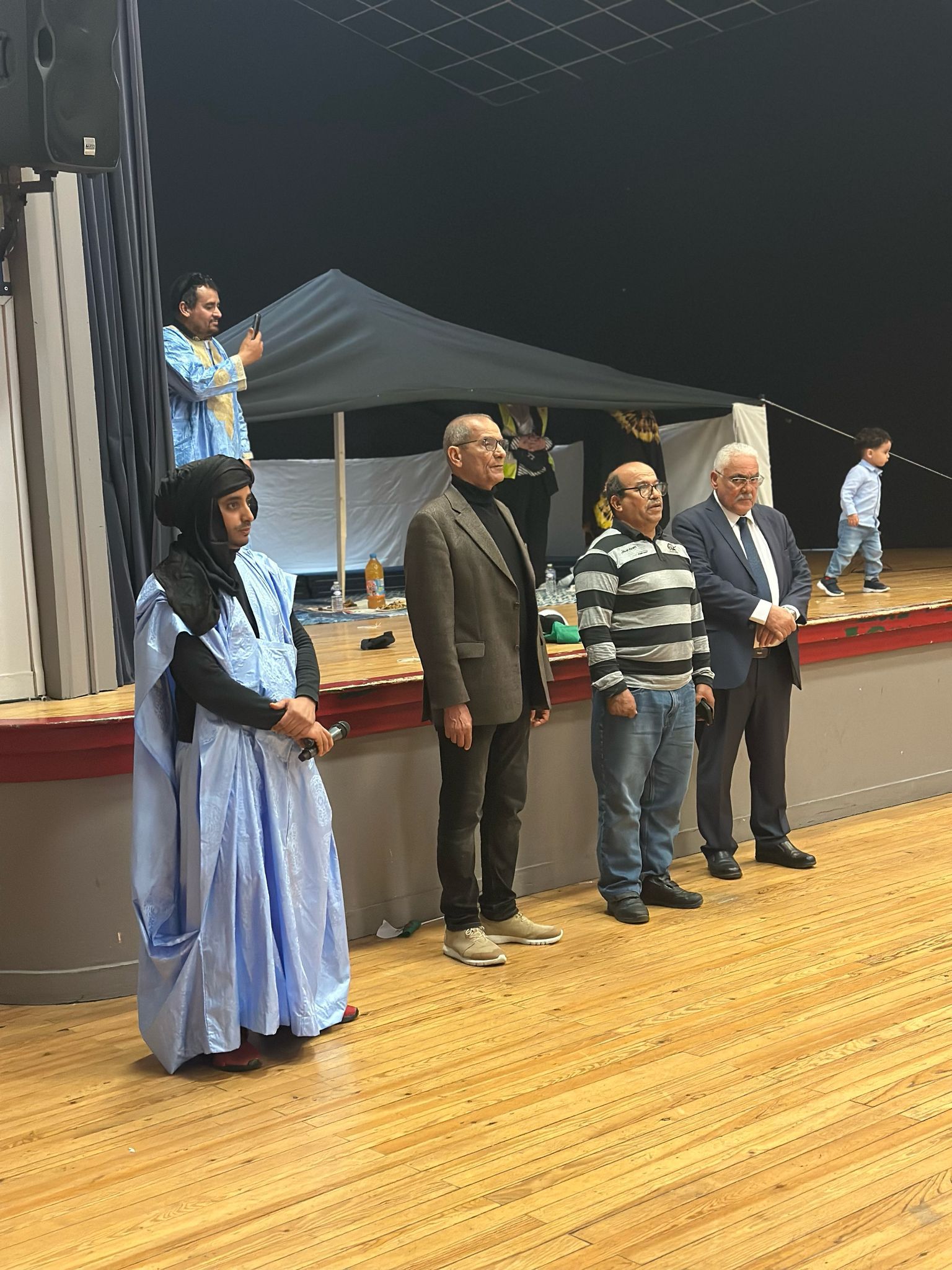 فرنسا