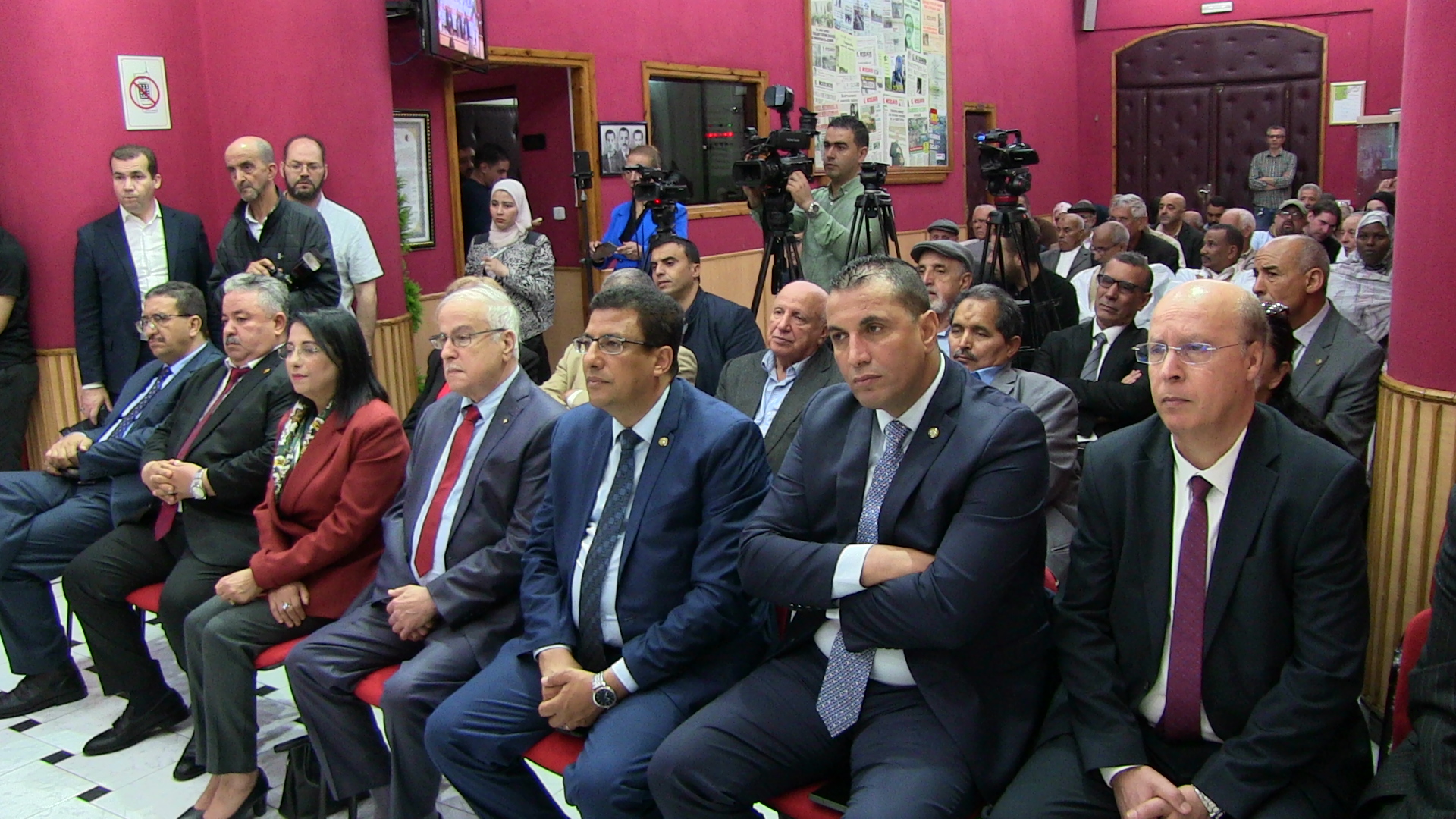 الجزائر