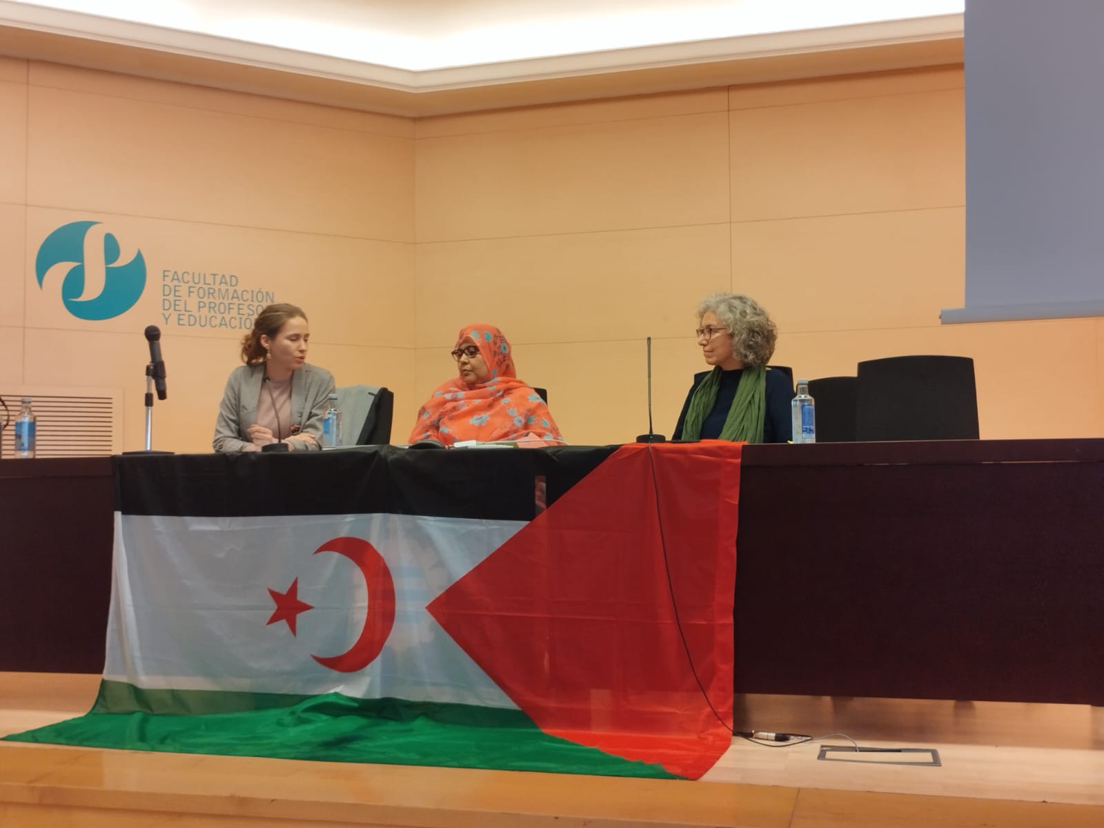 المرأة الصحراوية