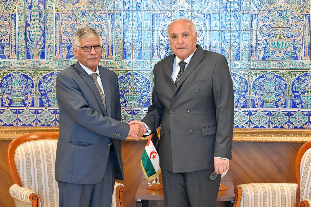 الجزائر