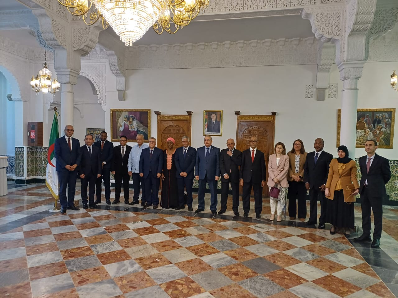 الجزائر