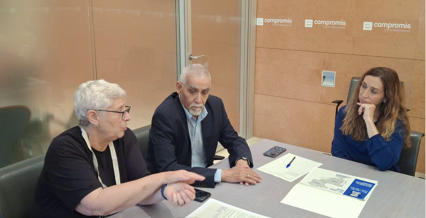 Compromís presenta una proposición urgente en las Corts Valencianes para apoyar la Marcha por la Libertad de los presos políticos saharauis tras recibir a su protagonista Compromís presenta una proposición urgente en las Corts Valencianes para apoyar la Marcha por la Libertad de los presos políticos saharauis tras recibir a su protagonista
