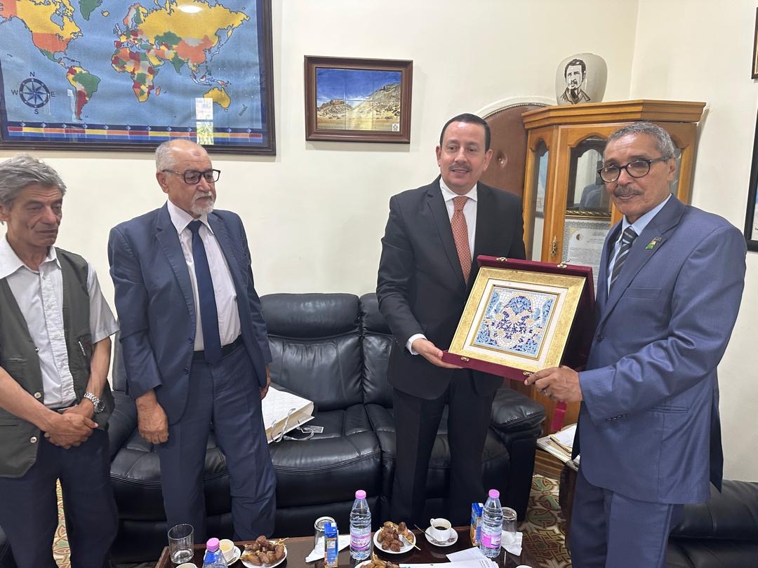 الجزائر