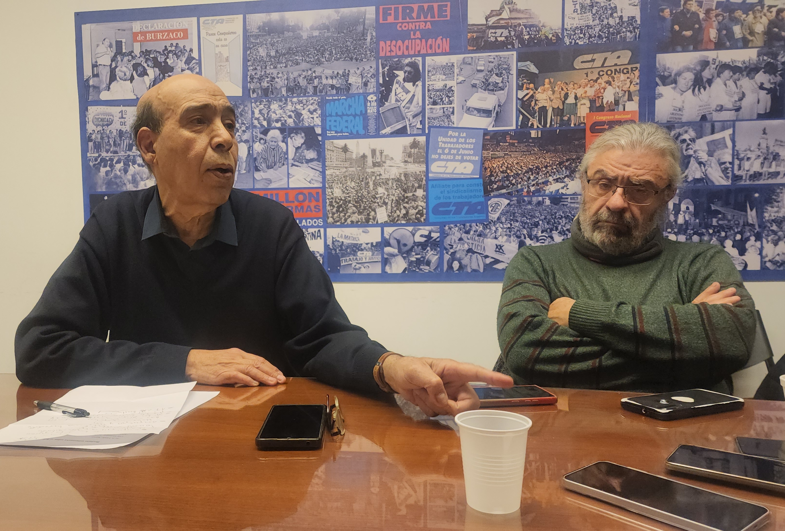 Delegado del Frente POLISARIO en reuniòn con periodistas extranjeros Red Argentina de Periodistas por la Descolonización del Sáhara Occidental
