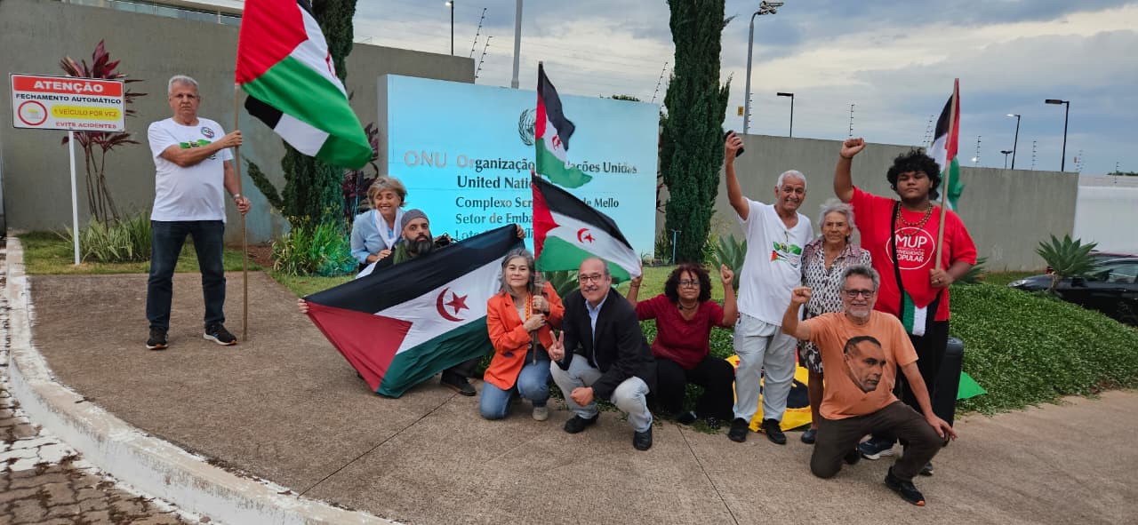 Vigilia ante la ONU en Brasilia apoya derecho del pueblo saharaui a la autodeterminación Vigilia ante la ONU en Brasilia apoya derecho del pueblo saharaui a la autodeterminación