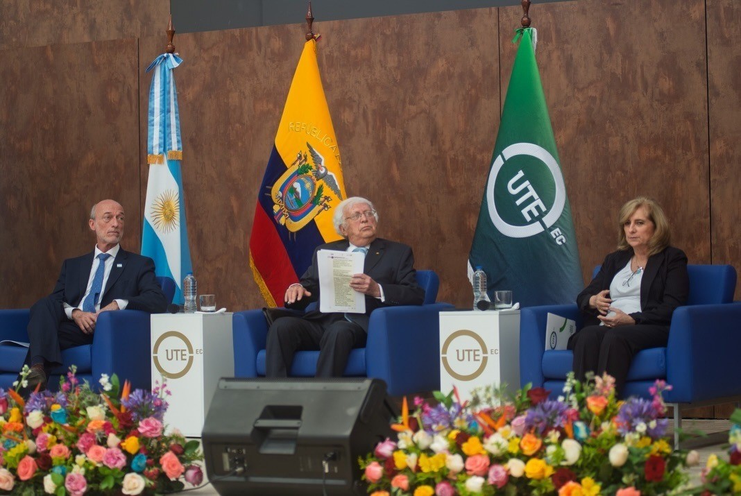 Las Islas Malvinas y el Sáhara Occidental, dos territorios autónomos pendientes de descolonización, en debate académico en la Universidad UTE de Ecuador