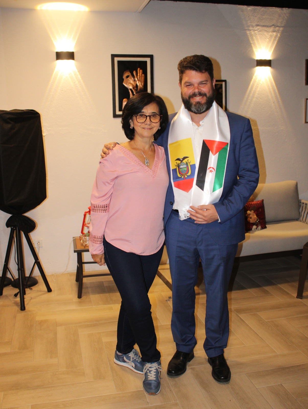 prestigioso científico cubano Fidel Antonio Castro Smirnov, académico titular de la Academia de Ciencias de Cuba y profesor investigador de la Universidad de La Habana con Susana Peñafiel