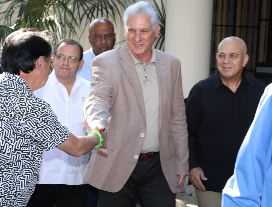 Pablo con presidente cubano Miguel Díaz Canel