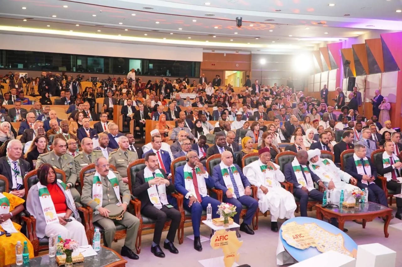 الجزائر