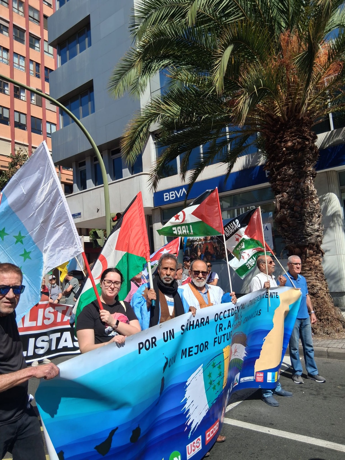 Trabajadores canarios enarbolan causa saharaui en Marcha por el Primero de Mayo