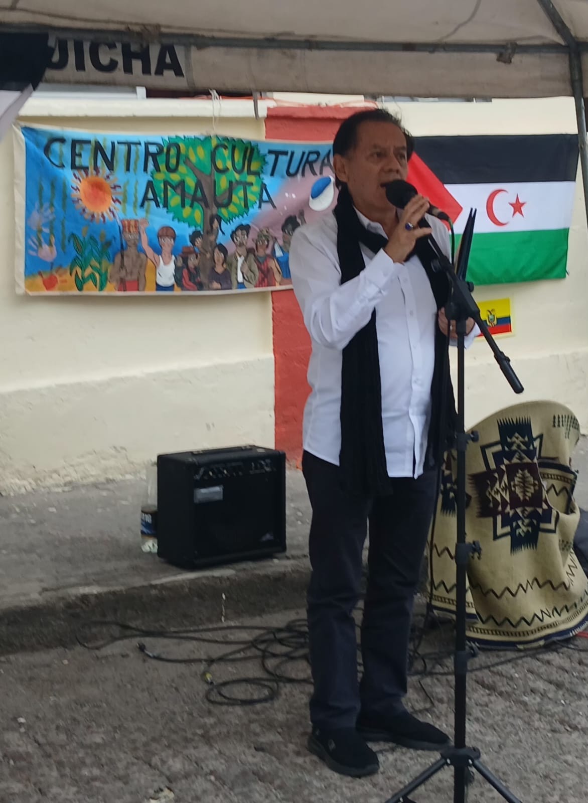 Centro Cultural Amauta en Quito inaugura una biblioteca popular con apoyo de la RASD y movimiento solidario Centro Cultural Amauta en Quito inaugura una biblioteca popular con apoyo de la RASD y movimiento solidario