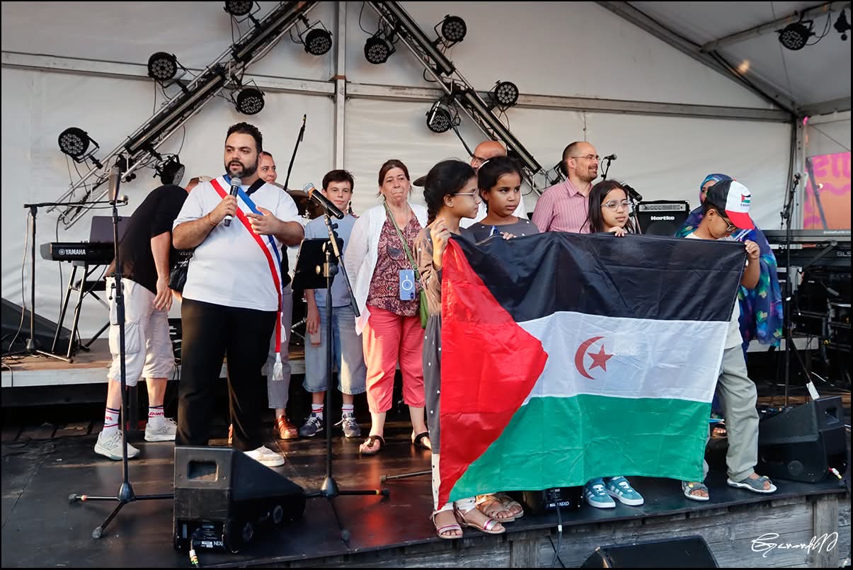 فرنسا