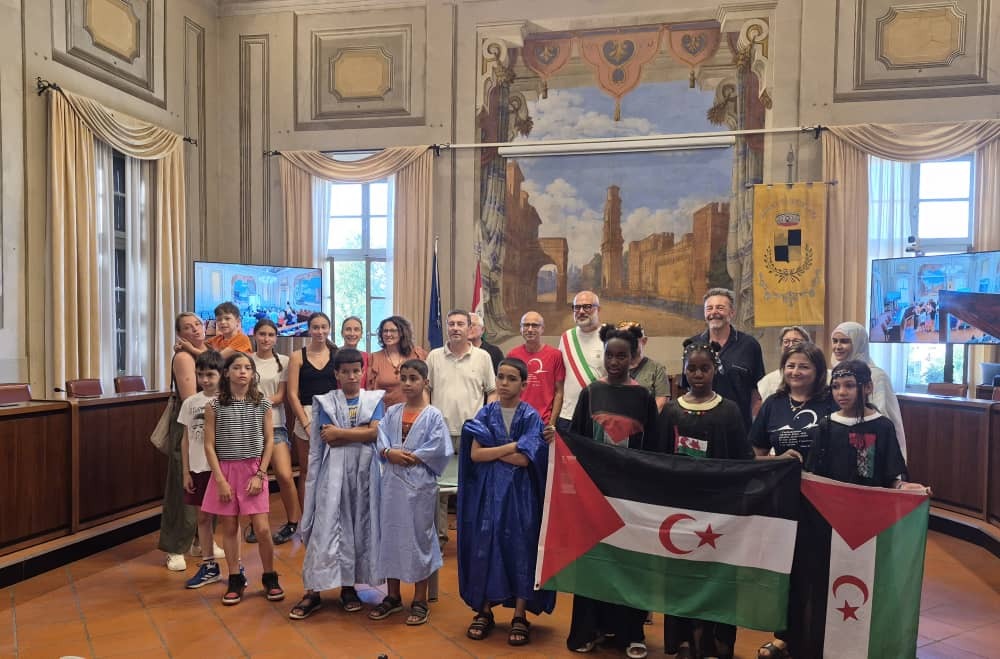 Ayuntamiento italiano de Novellara renueva su apoyo al pueblo saharaui con la recepción de los "Pequeños Embajadores de la Paz"