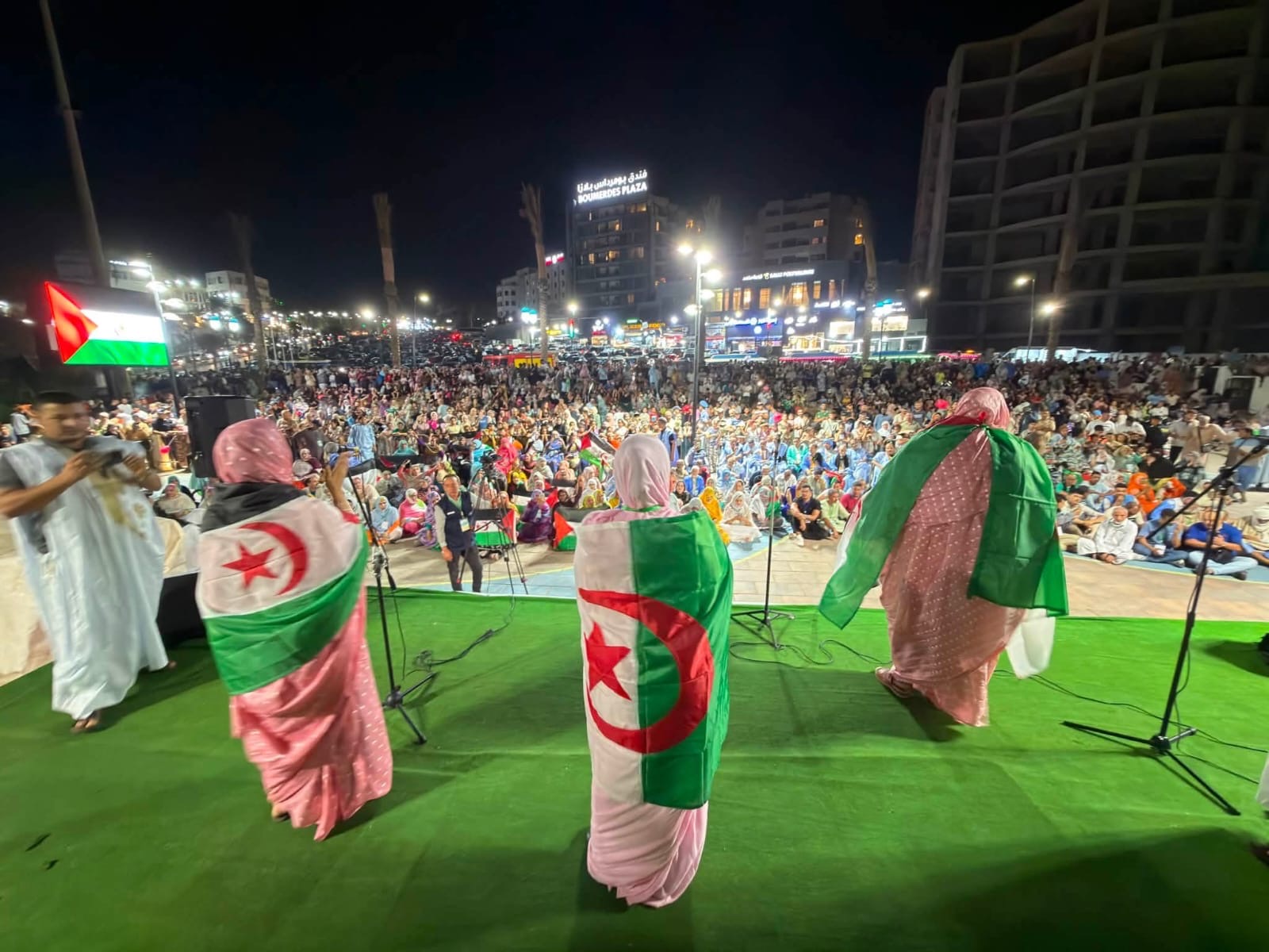 الجزائر