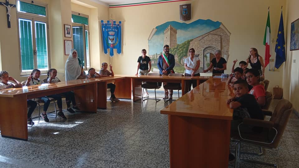 Alcalde de Montese recibe a menores saharauis al cierre de su estancia veraniega en Módena