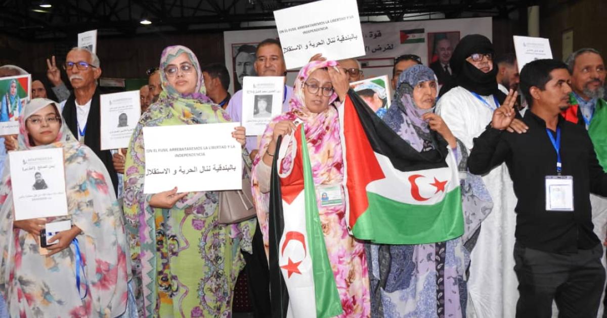 Participants in Summer University for Executives of Polisario Front and Sahrawi State organize solidarity stand with Sahrawi civilian prisoners in Moroccan jails