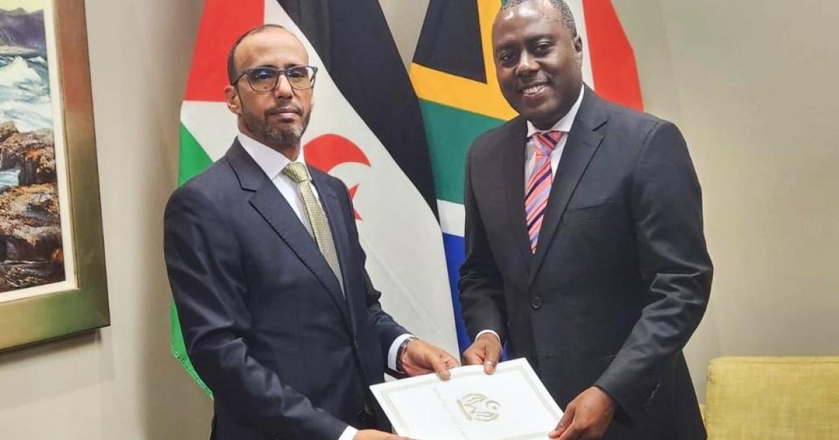 Sahrawi Ambassador-Designate to South Africa presents copy of credentials
